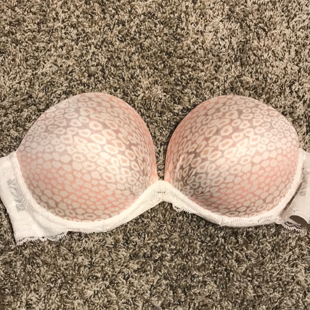 VS Strapless Plunge